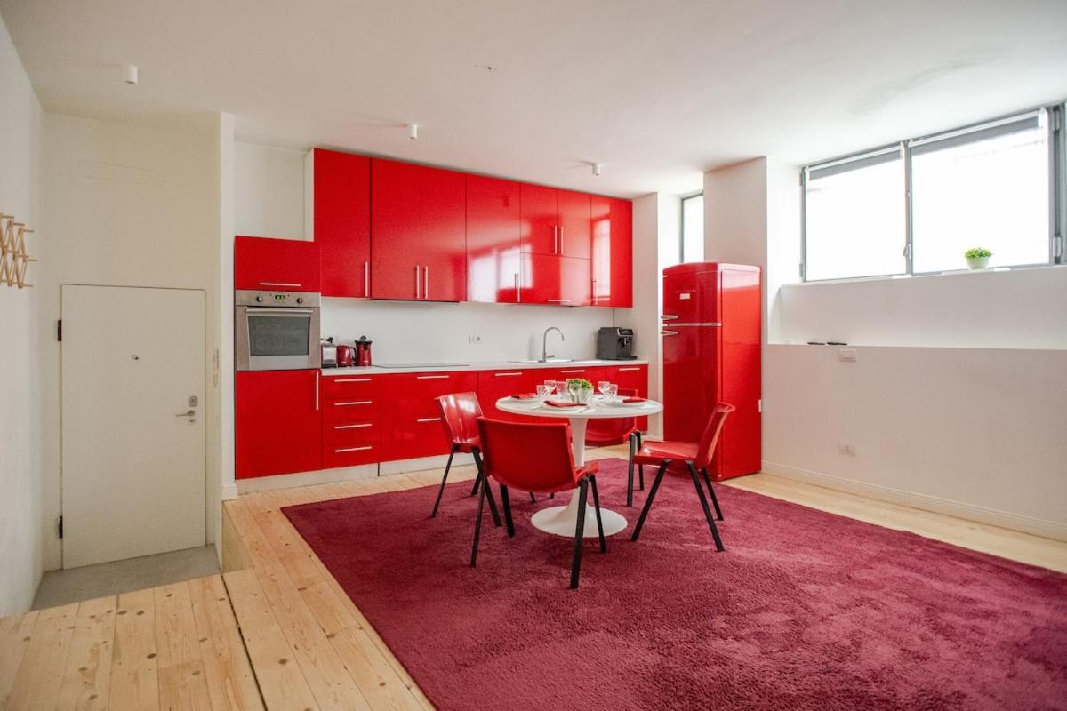 Apartment Near Central Station Милан Экстерьер фото